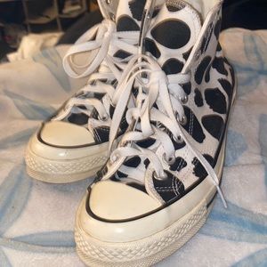 Vintage Chuck Taylor cow converse !